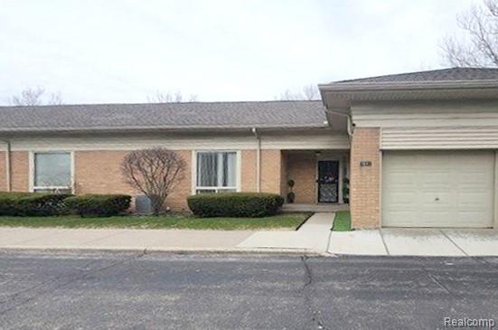 1042 Trevor Place Property Photo 19