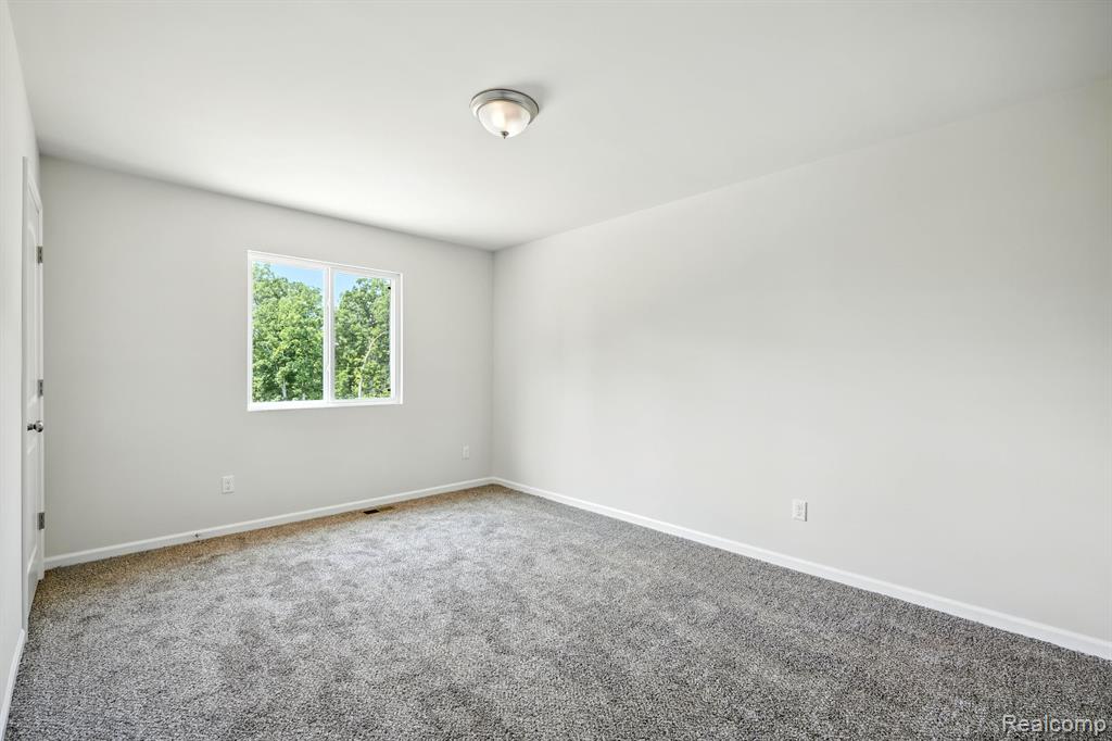 5744 Copper Tree Park Property Photo 20