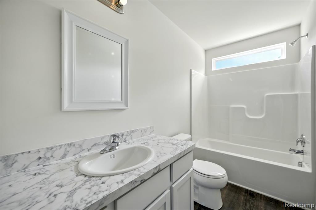 5744 Copper Tree Park Property Photo 23