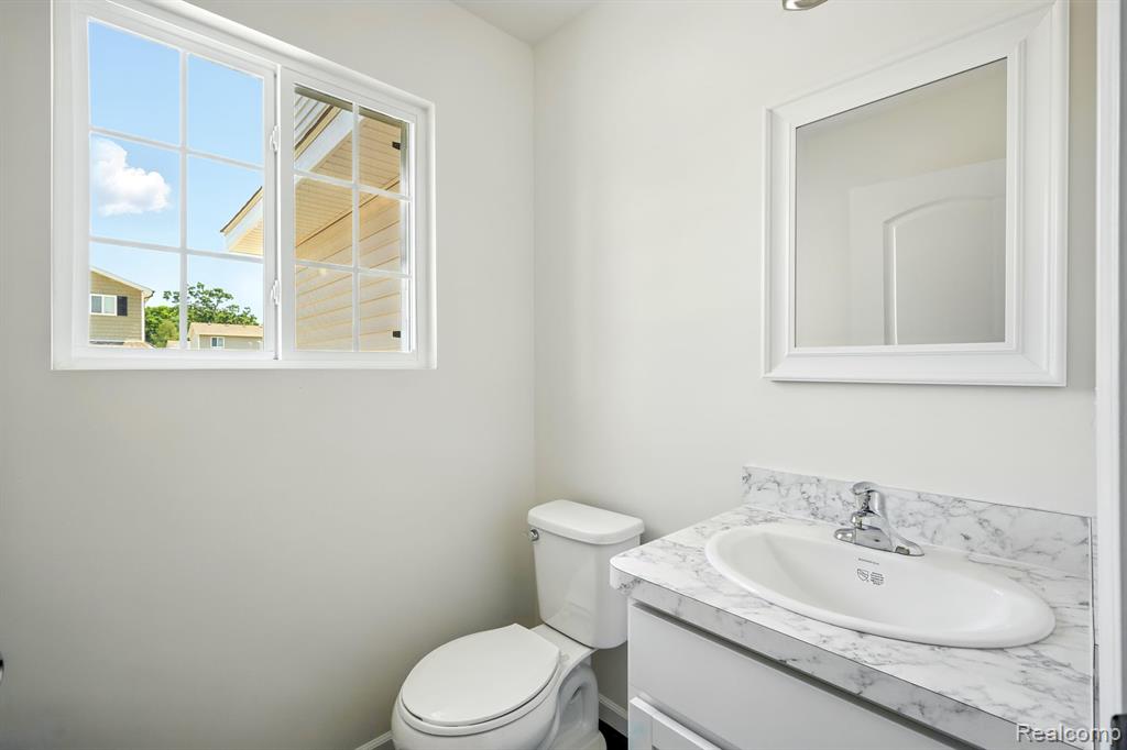 5744 Copper Tree Park Property Photo 24