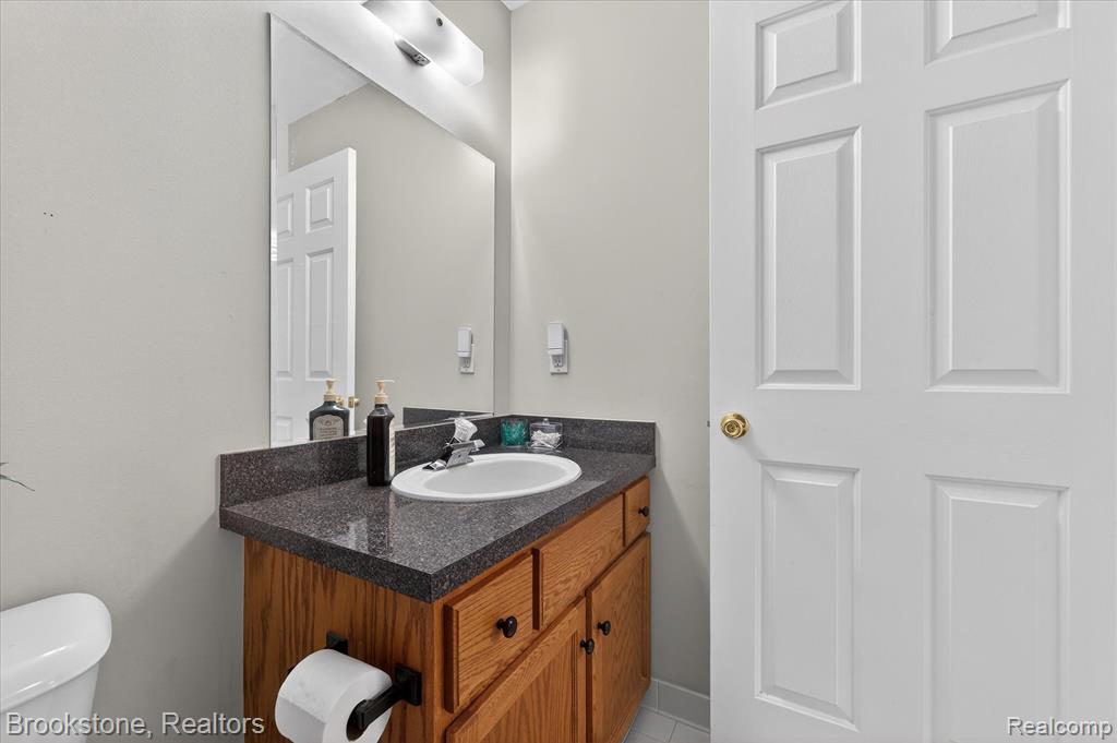 37744 Charter Oaks Boulevard Property Photo 23