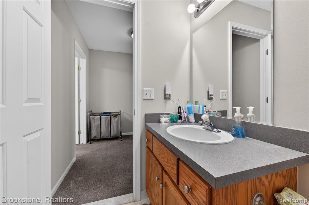 37744 Charter Oaks Boulevard Property Photo 25