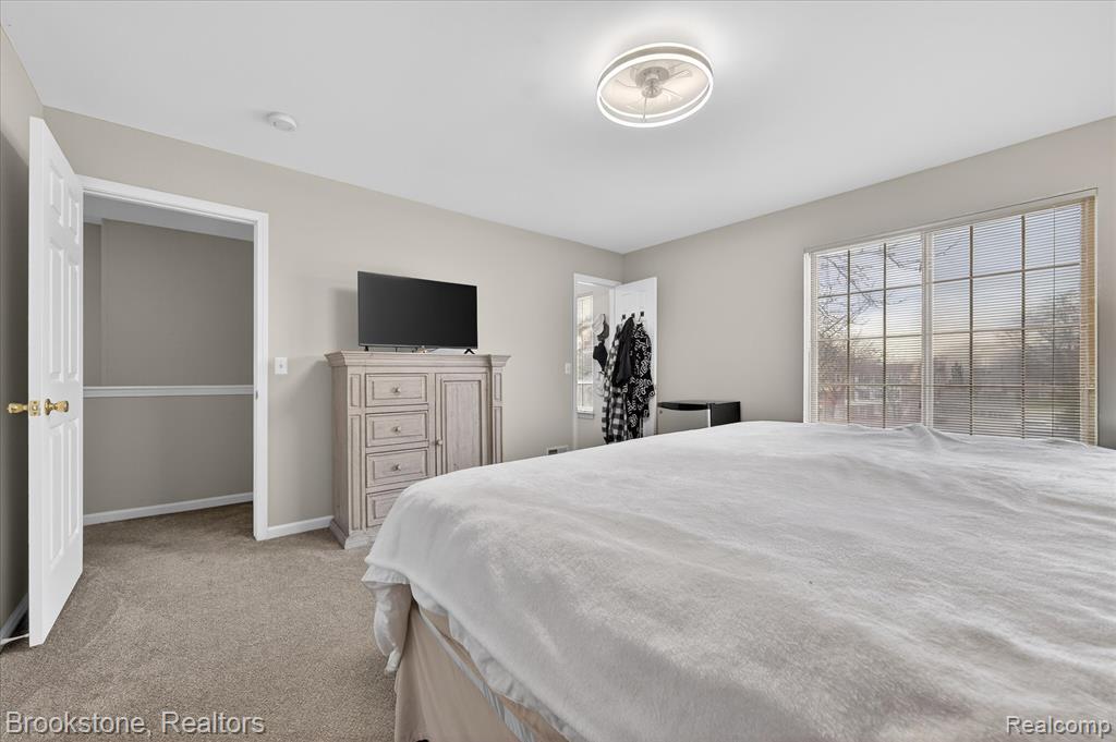 37744 Charter Oaks Boulevard Property Photo 27