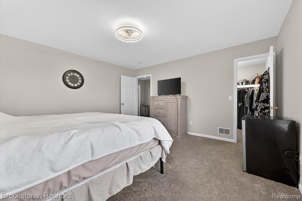 37744 Charter Oaks Boulevard Property Photo 29