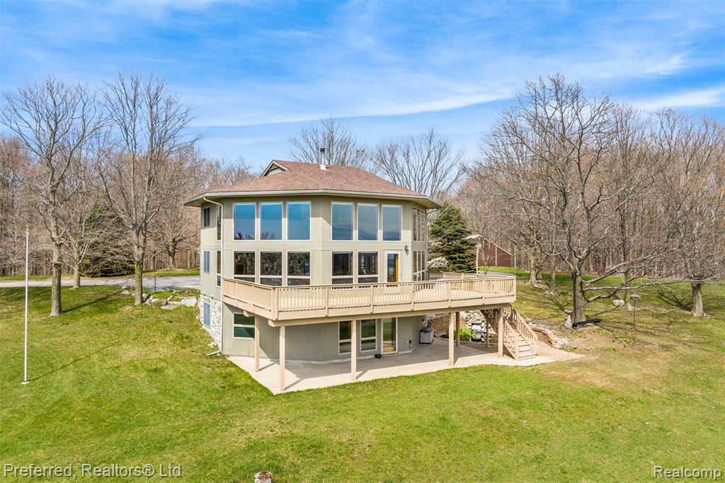 1693 Elm Road Property Photo 2