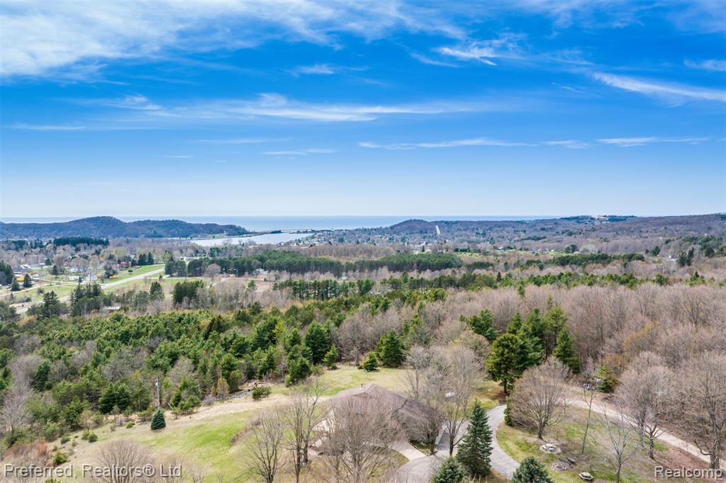 1693 Elm Road Property Photo 6