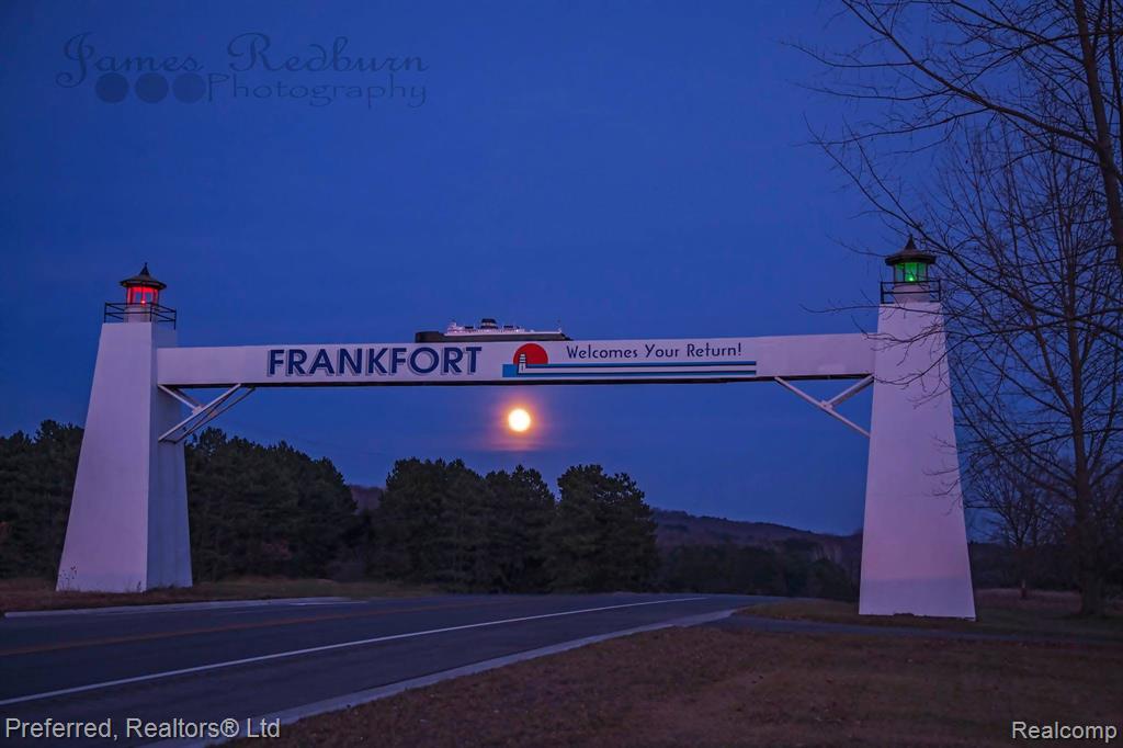 1693 Elm Road Property Photo 8
