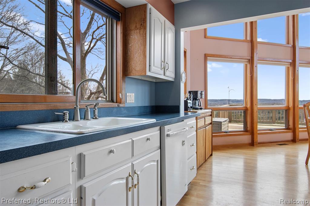 1693 Elm Road Property Photo 12