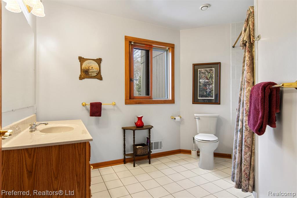 1693 Elm Road Property Photo 22