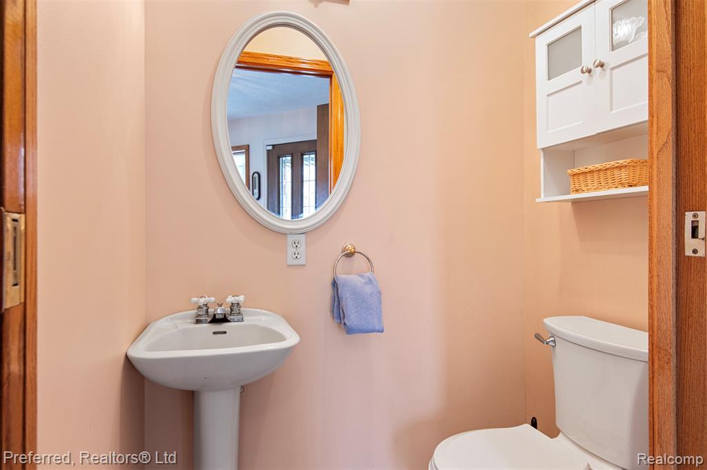 1693 Elm Road Property Photo 24