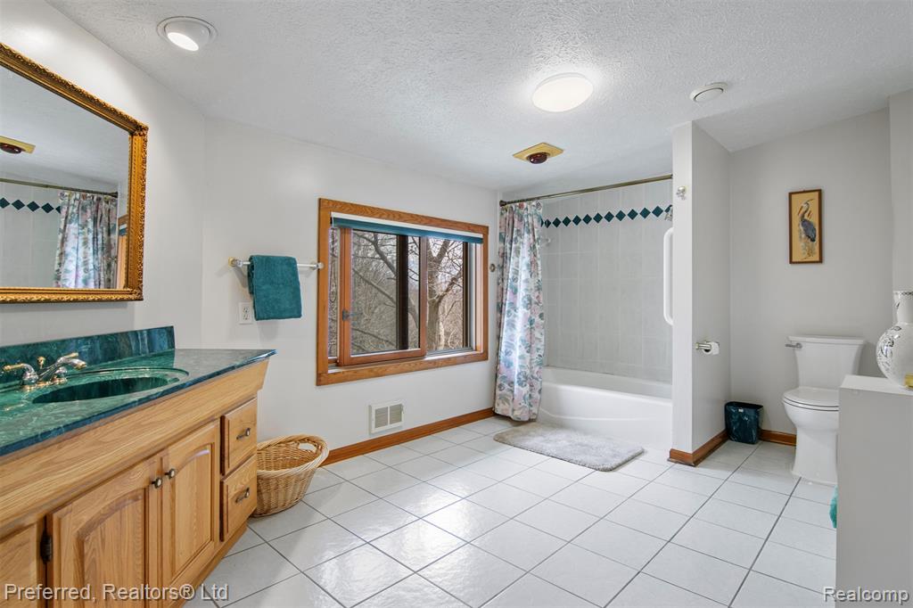 1693 Elm Road Property Photo 29
