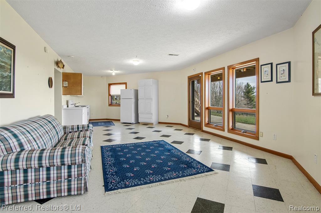 1693 Elm Road Property Photo 34