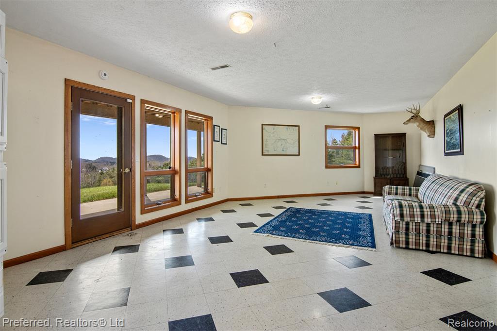 1693 Elm Road Property Photo 36