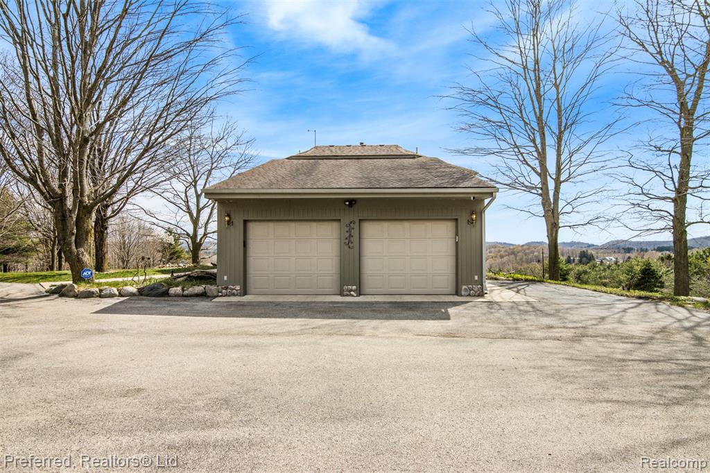 1693 Elm Road Property Photo 39