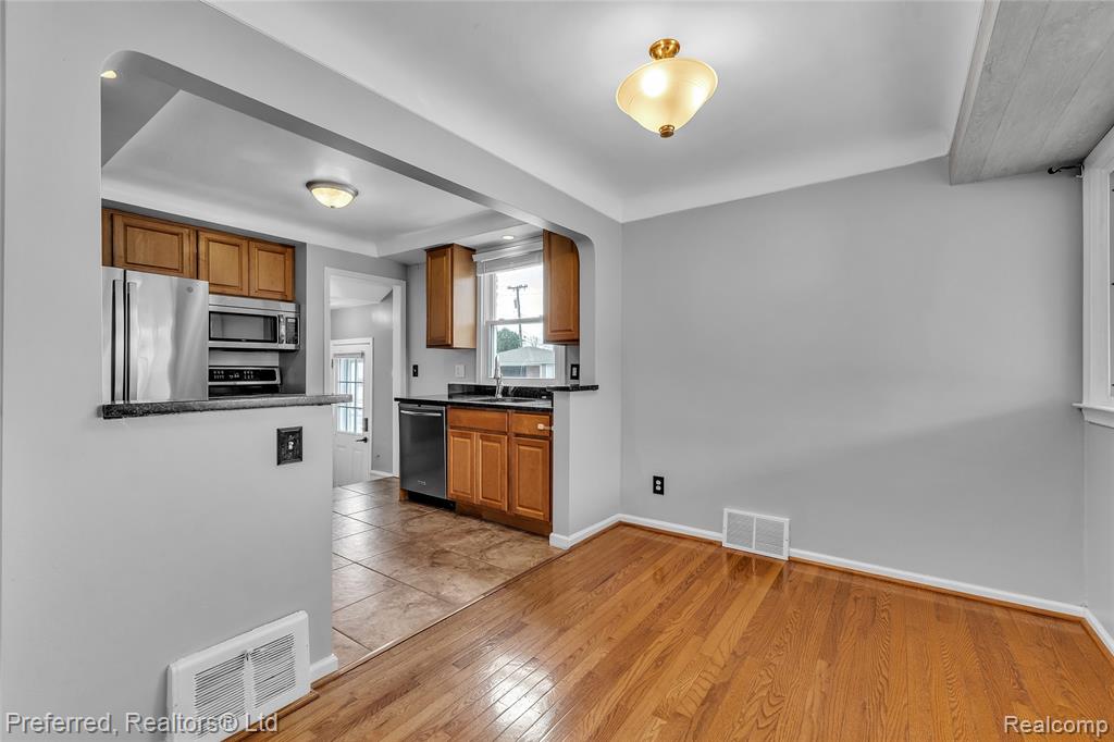 2659 Culver Avenue Property Photo 9
