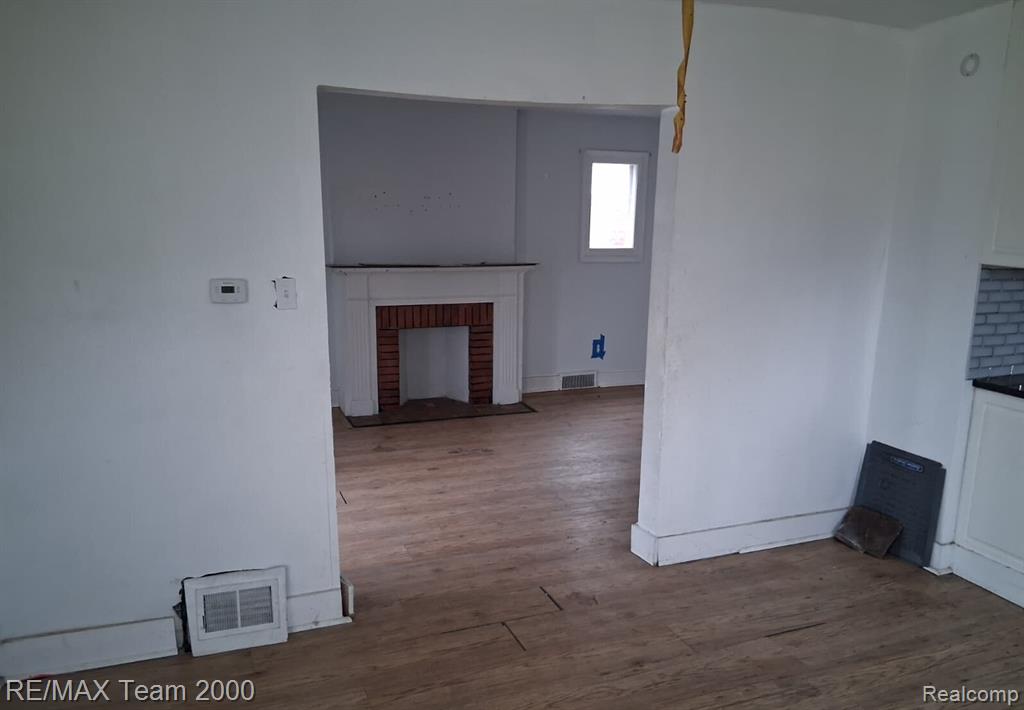 9925 Bishop Street Property Photo 4