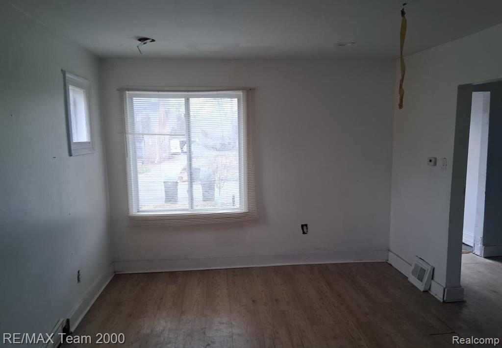 9925 Bishop Street Property Photo 7