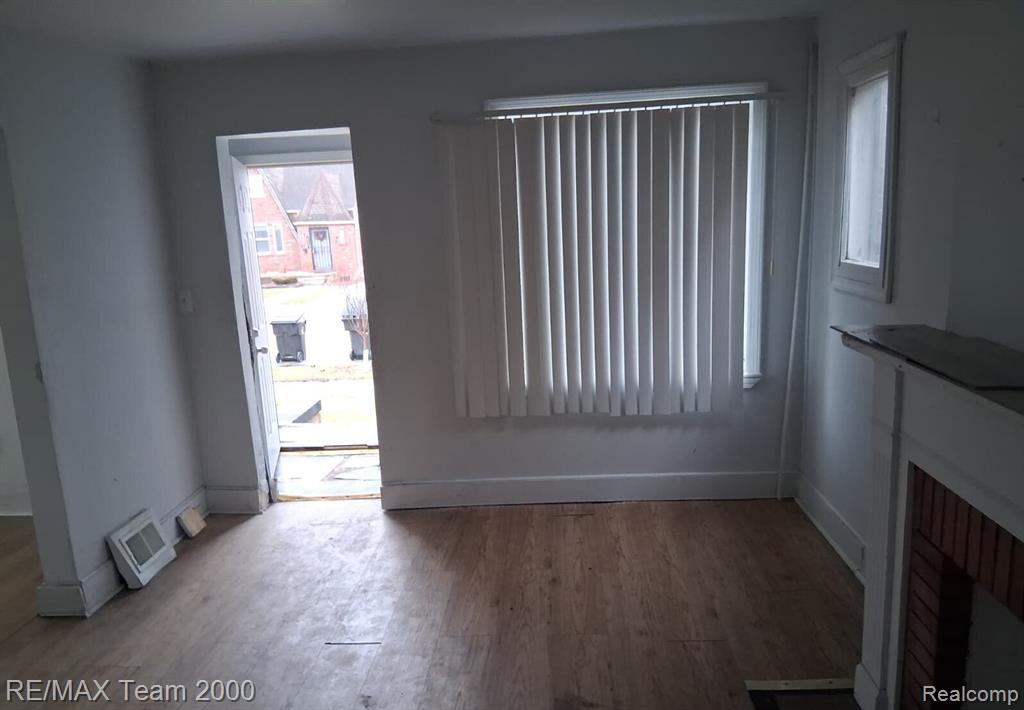 9925 Bishop Street Property Photo 9
