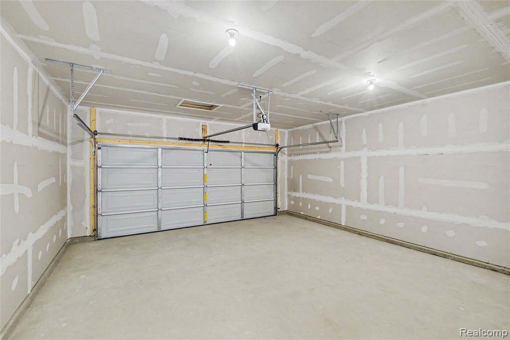 2110 Stillwater Drive Property Photo 18