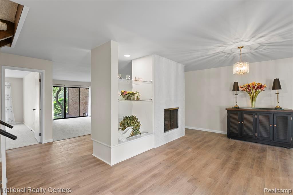 7103 Pebble Park Drive Property Photo 12