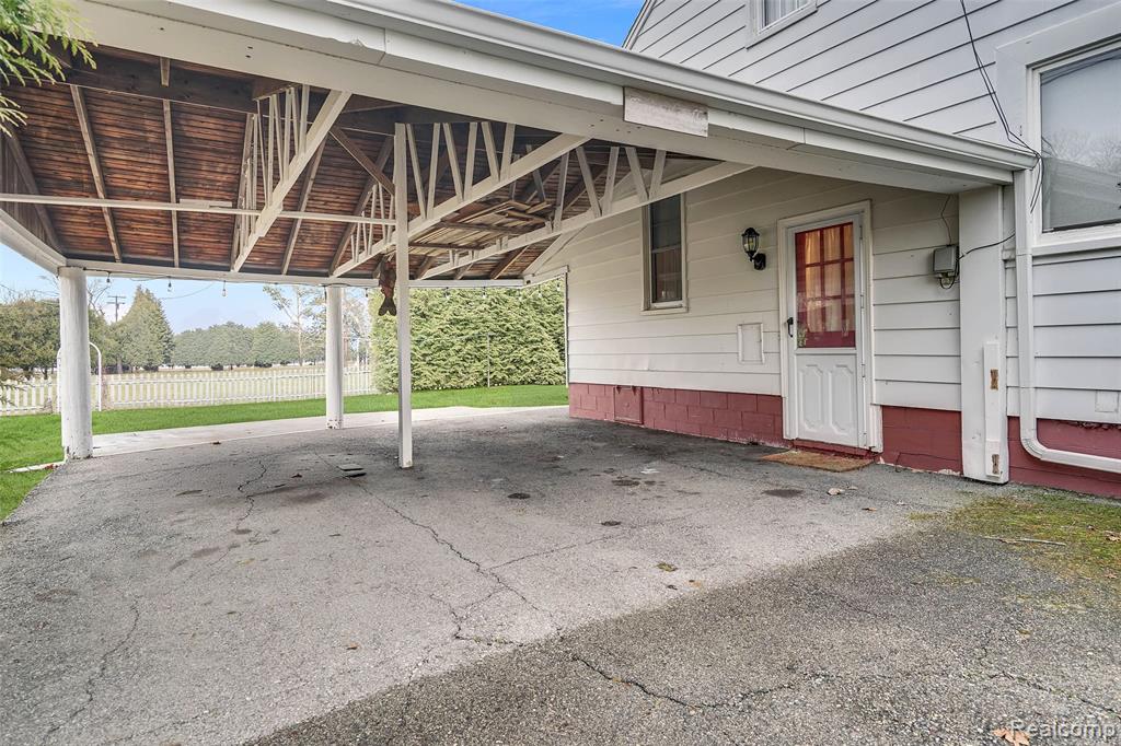7972 3rd Street Property Photo 4
