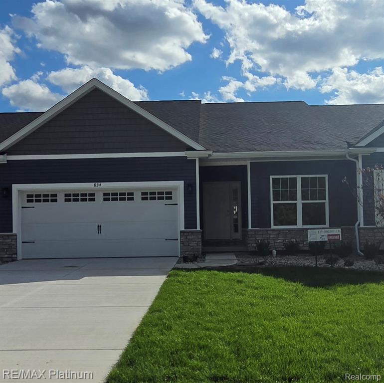 836 Oakwood Circle Property Photo 7