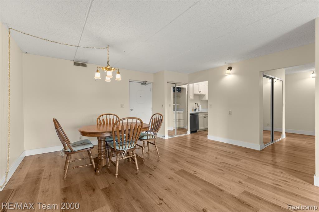 21800 Morley Avenue Property Photo 5