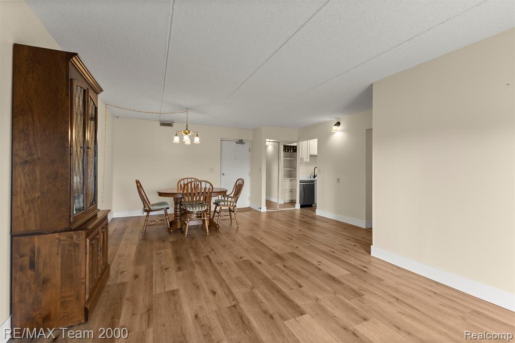 21800 Morley Avenue Property Photo 9