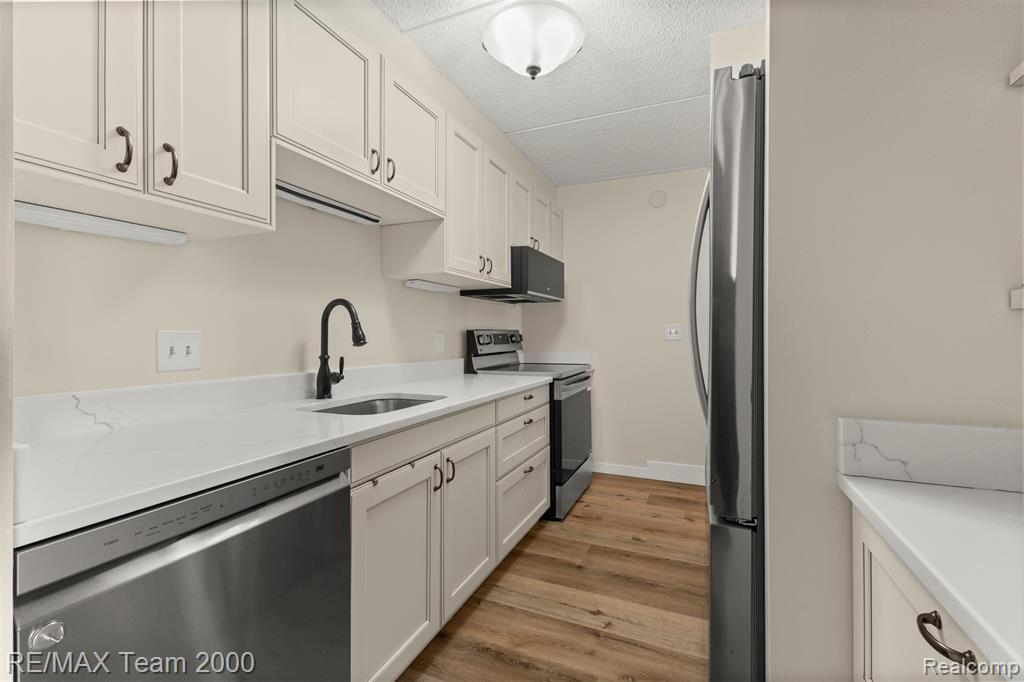 21800 Morley Avenue Property Photo 12