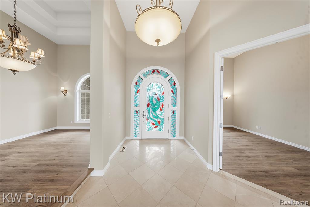 48877 Point Lakeview Drive Property Photo 5