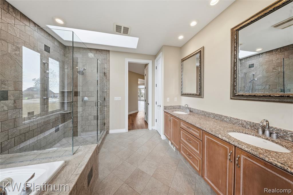 48877 Point Lakeview Drive Property Photo 14