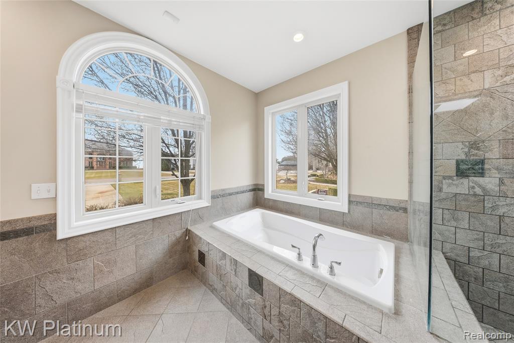 48877 Point Lakeview Drive Property Photo 15