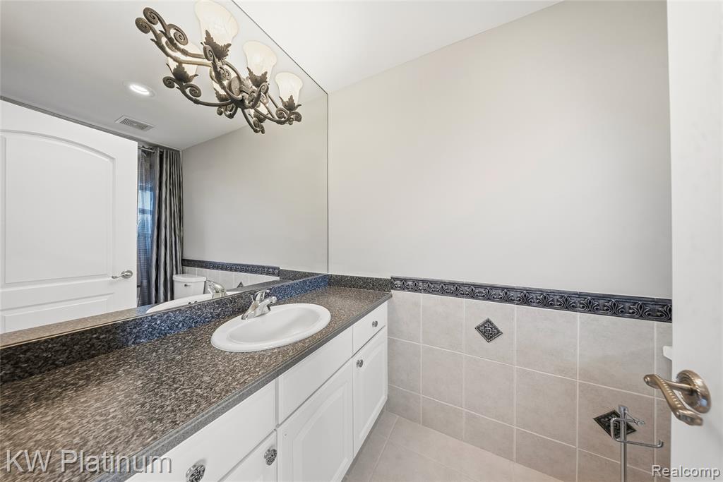48877 Point Lakeview Drive Property Photo 44