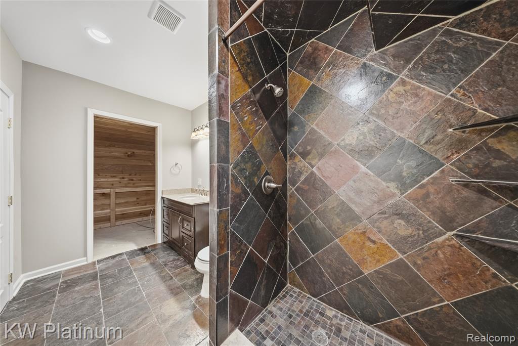 48877 Point Lakeview Drive Property Photo 54