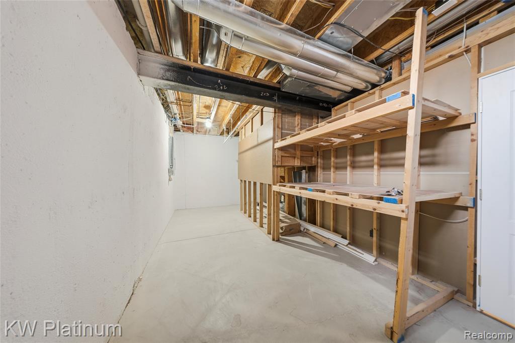 48877 Point Lakeview Drive Property Photo 61