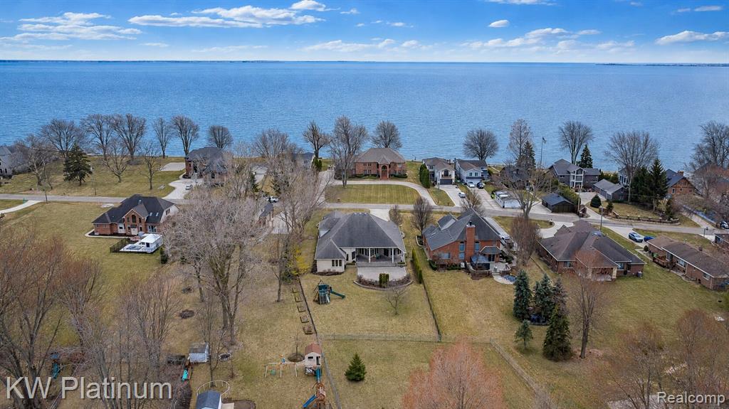 48877 Point Lakeview Drive Property Photo 63