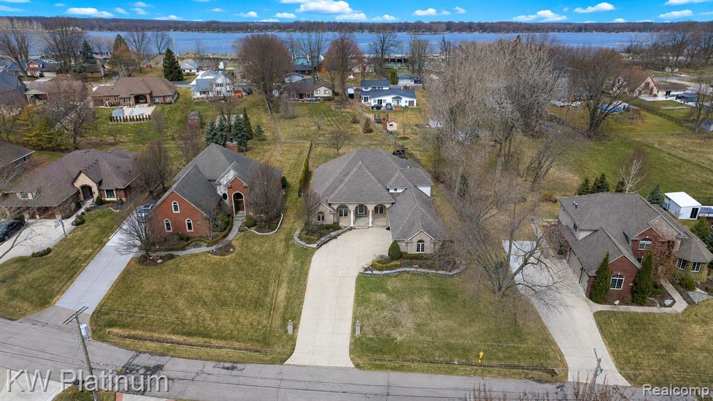 48877 Point Lakeview Drive Property Photo 65