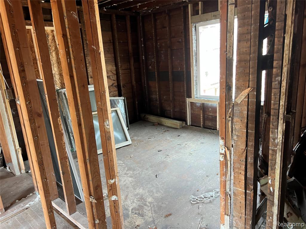 1452 W Euclid Street Property Photo 7