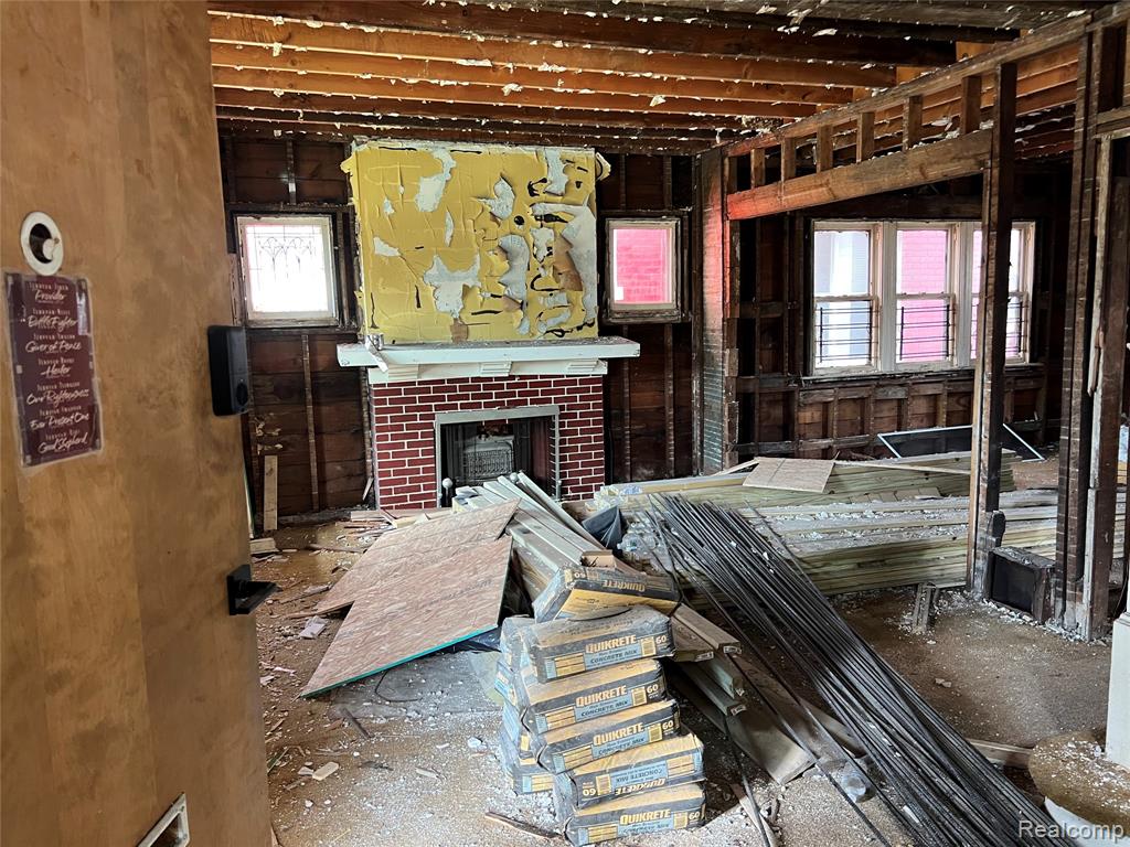 1452 W Euclid Street Property Photo 16