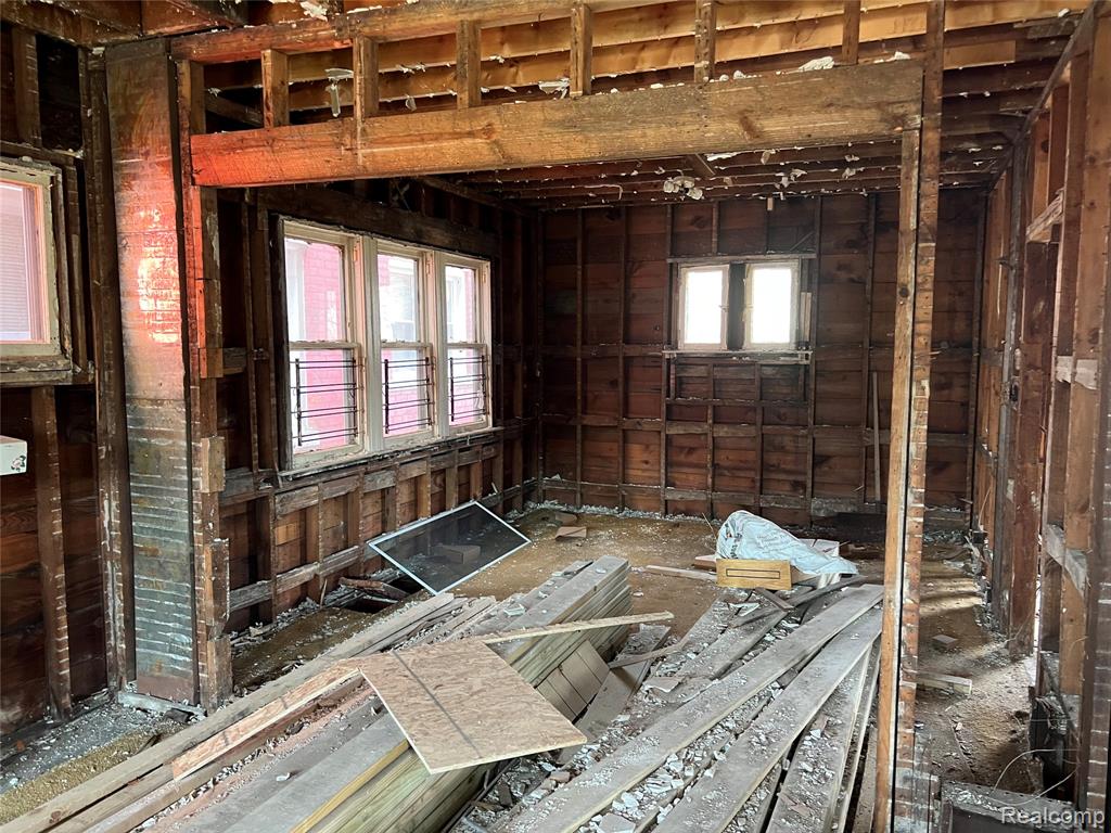 1452 W Euclid Street Property Photo 17