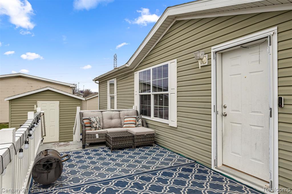 24702 Manchester Property Photo 4