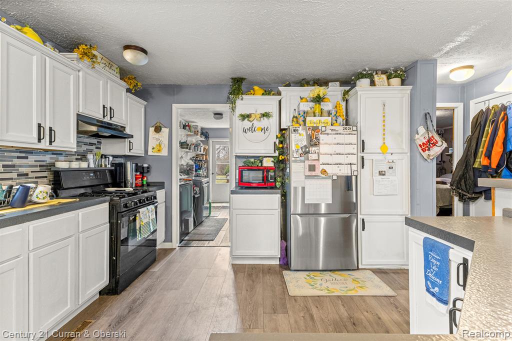 24702 Manchester Property Photo 7