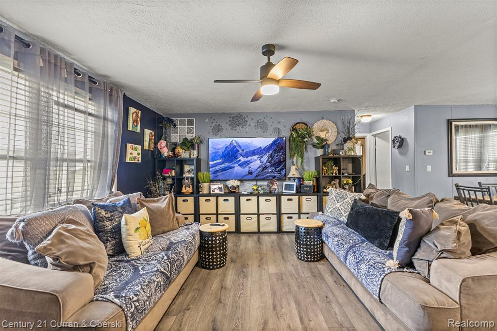 24702 Manchester Property Photo 13