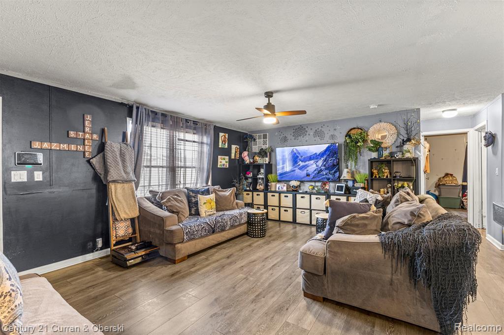 24702 Manchester Property Photo 14