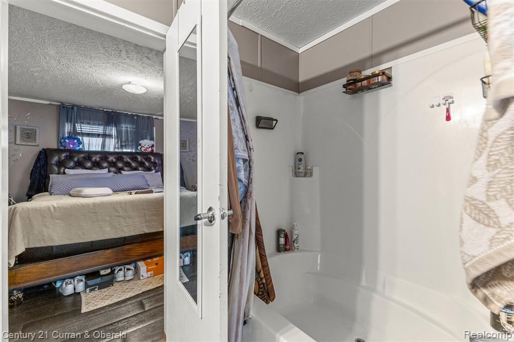 24702 Manchester Property Photo 27