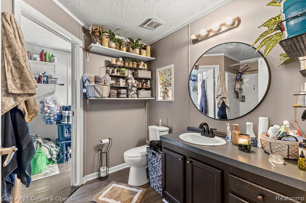 24702 Manchester Property Photo 28