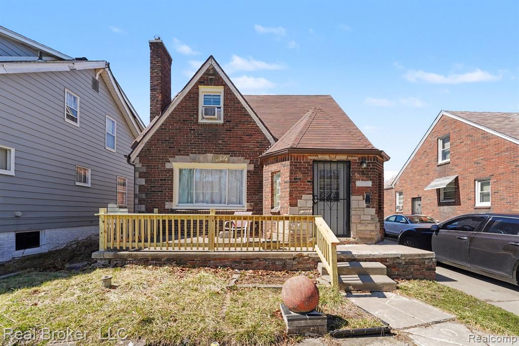 13595 Washburn Street Property Photo 1