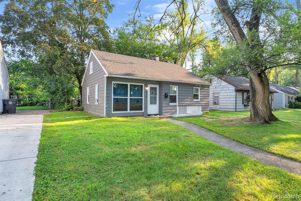 10750 Albany St Street Property Photo 1