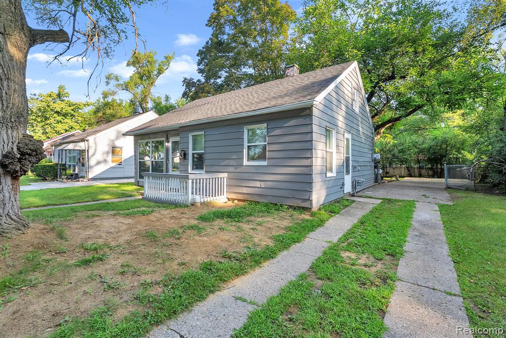 10750 Albany St Street Property Photo 2