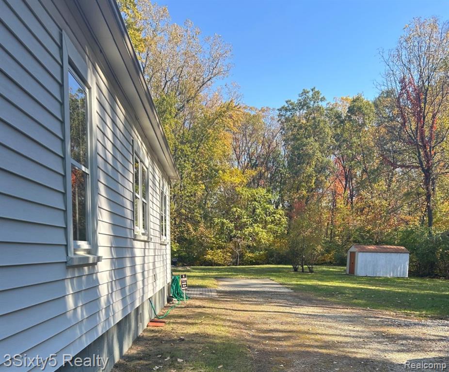 13649 Pardee Road Property Photo 4
